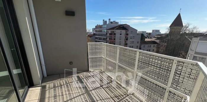 Image 1 sur 9 - Appartement  ·  Location · Lyon (69008) · 2 pièces · 40m²