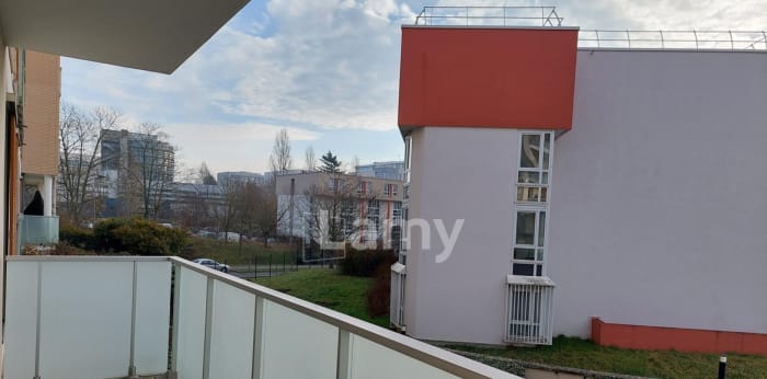 Image 3 sur 9 - Appartement  ·  Location · Cergy (95000) · 2 pièces · 58m²