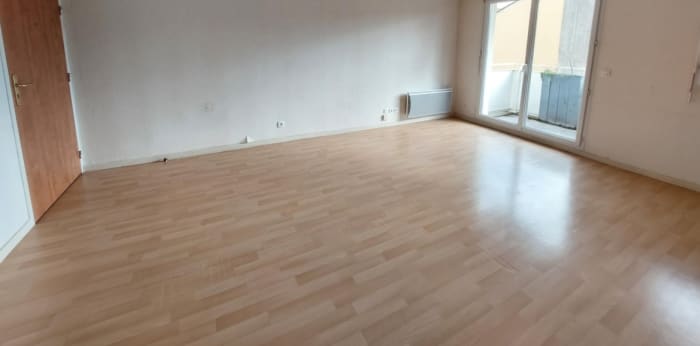 Image 8 sur 10 - Appartement  ·  Location · La Roche Sur Yon (85000) · 2 pièces · 45m²