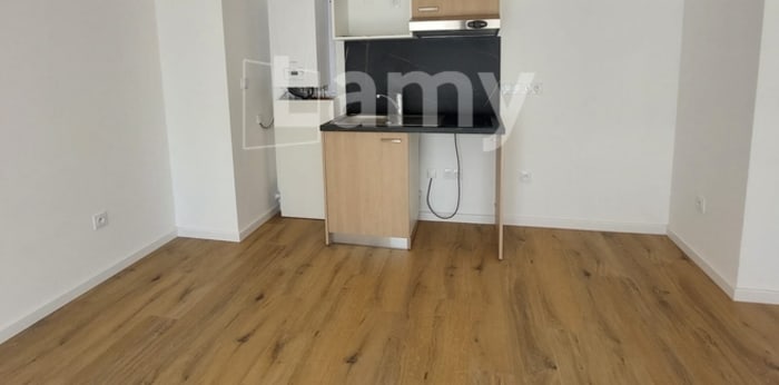 Image 1 sur 7 - Appartement  ·  Location · Lens (62300) · 2 pièces · 48m²