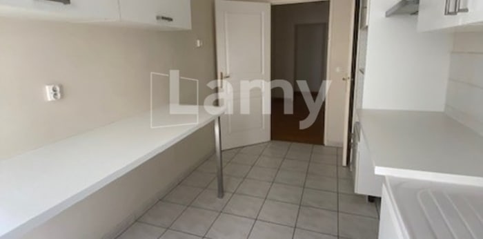 Image 2 sur 6 - Appartement  ·  Location · Lyon (69006) · 3 pièces · 87m²
