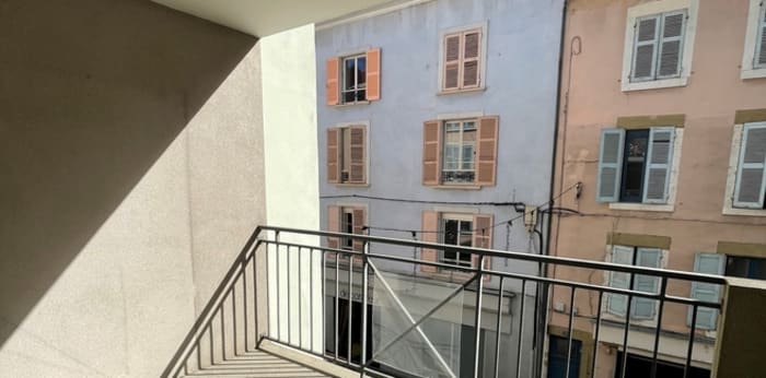 Image 2 sur 11 - Appartement  ·  Location · Voiron (38500) · 3 pièces · 70m²