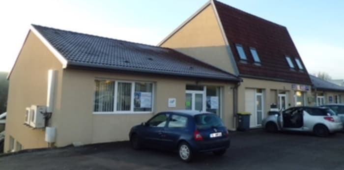 Image 1 sur 6 - Bureaux  ·  Location · Ecole Valentin (25480) · 2 pièces · 163m²