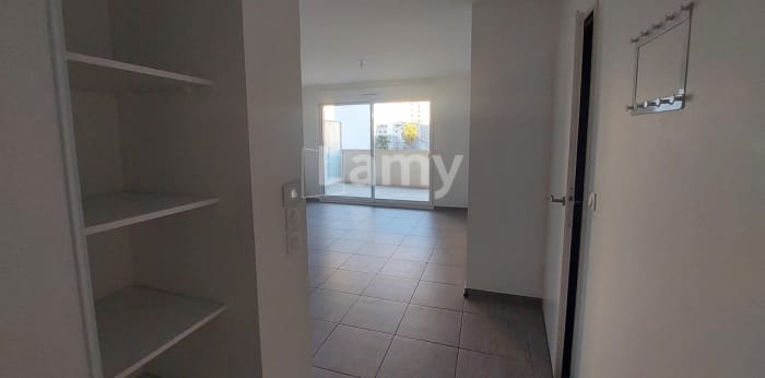 Image 8 sur 21 - Appartement  ·  Location · Nimes (30900) · 3 pièces · 60m²