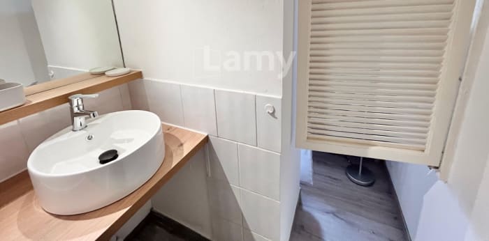 Image 16 sur 17 - Appartement  ·  Location · Aix En Provence (13090) · 1 pièce · 16m²