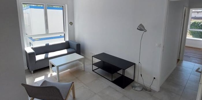 Image 2 sur 10 - Appartement  ·  Location · Bordeaux (33100) · 3 pièces · 65m²