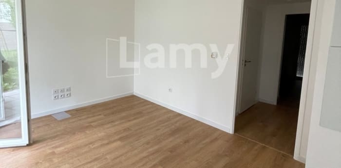 Image 2 sur 7 - Appartement  ·  Location · Lille (59160) · 2 pièces · 50m²