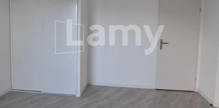 Image 13 sur 14 - Appartement  ·  Location · Talence (33400) · 5 pièces · 107m²