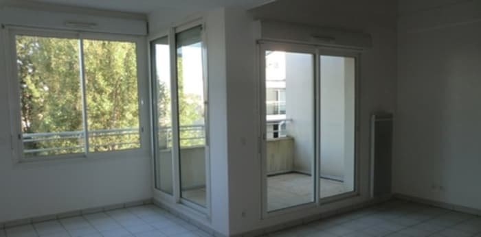 Image 4 sur 8 - Appartement  ·  Location · Bordeaux (33300) · 4 pièces · 93m²