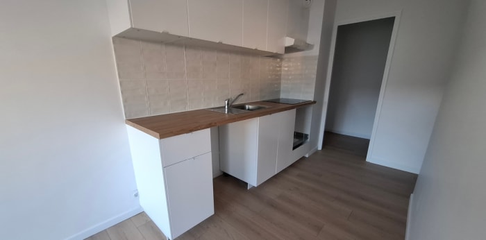 Image 7 sur 12 - Appartement  ·  Location · Marseille (13006) · 2 pièces · 59m²