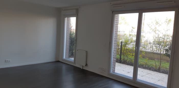 Image 1 sur 10 - Appartement  ·  Location · Trappes (78190) · 1 pièce · 34m²