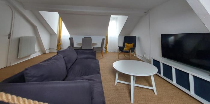 Image 8 sur 8 - Appartement  ·  Location · Pau (64000) · 2 pièces · 47m²