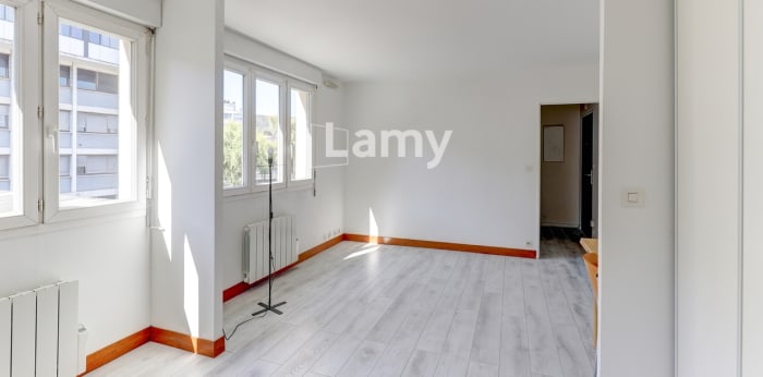 Image 4 sur 5 - Appartement  ·  Location · Clermont Ferrand (63000) · 1 pièce · 29m²