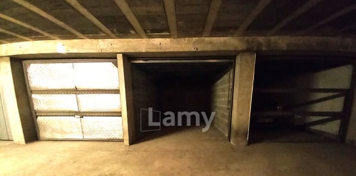 Image 1 sur 4 - Parking/box  ·  Location · Limoges (87000) · 12m²