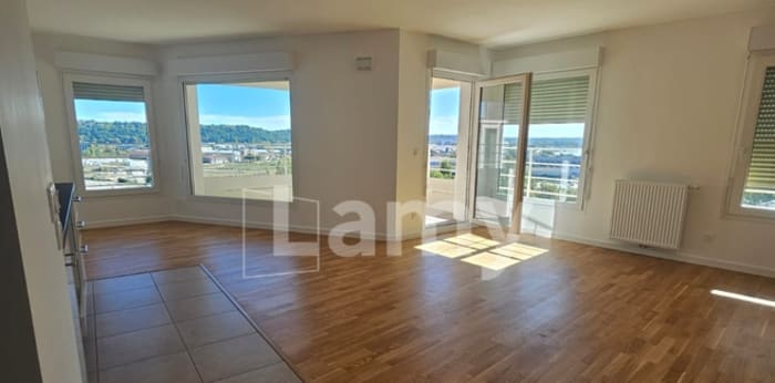 Image 2 sur 6 - Appartement  ·  Location · Bordeaux (33100) · 98m²