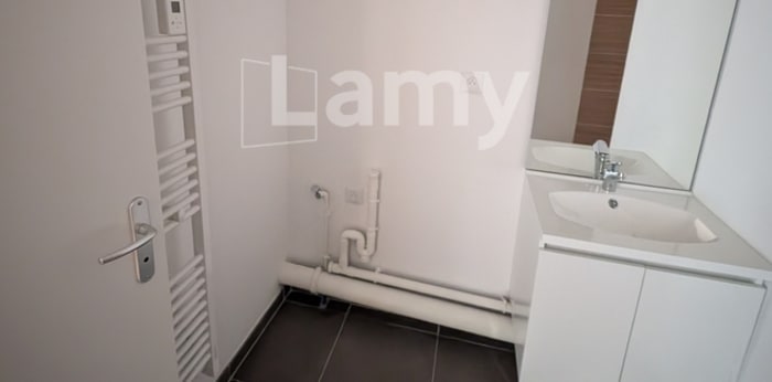 Image 9 sur 9 - Appartement  ·  Location · Armentieres (59280) · 3 pièces · 75m²