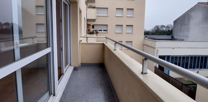 Image 2 sur 9 - Appartement  ·  Location · Bordeaux (33000) · 2 pièces · 53m²