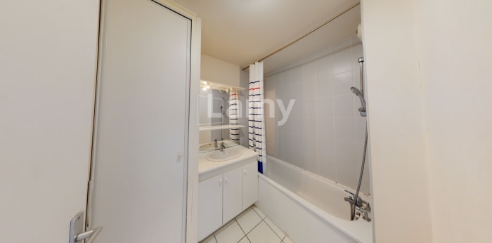Image 5 sur 5 - Appartement  ·  Location · Bordeaux (33000) · 2 pièces · 47m²
