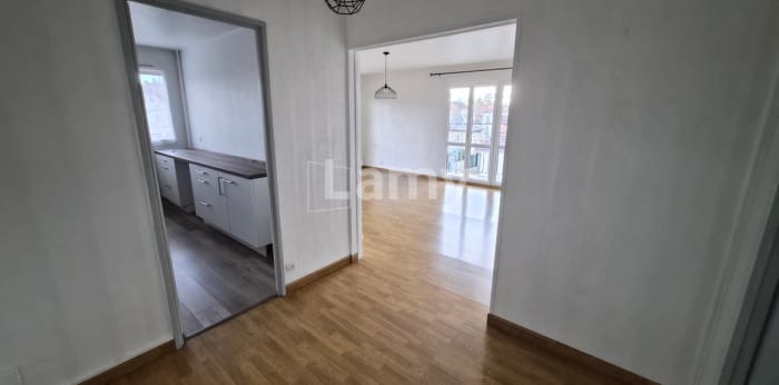 Image 4 sur 17 - Appartement  ·  Location · Auxerre (89000) · 4 pièces · 82m²