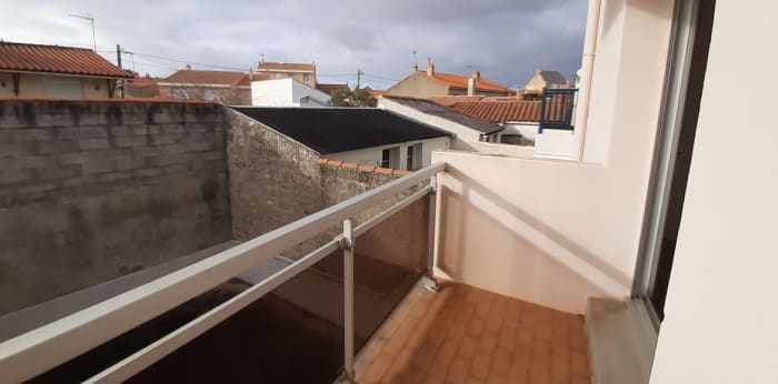 Image 1 sur 10 - Appartement  ·  Location · Les Sables D Olonne (85100) · 2 pièces · 42m²