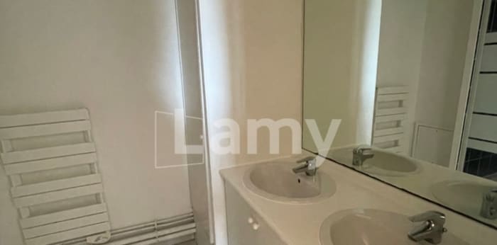 Image 11 sur 30 - Appartement  ·  Location · St Andre Lez Lille (59350) · 4 pièces · 92m²