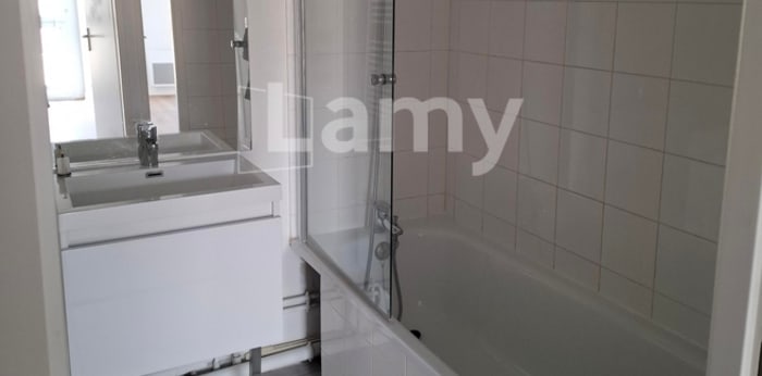 Image 8 sur 8 - Appartement  ·  Location · Nantes (44200) · 3 pièces · 66m²