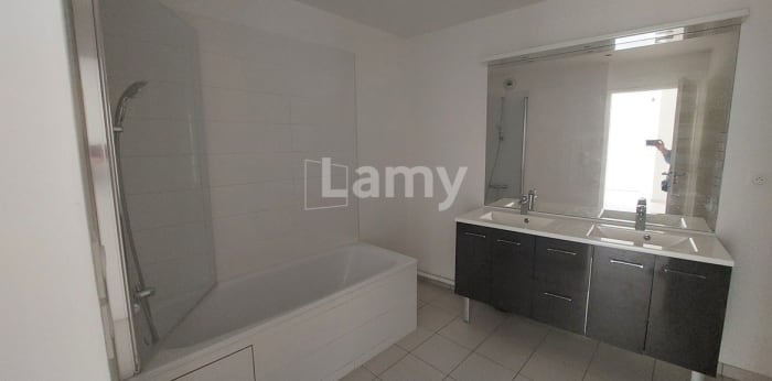 Image 10 sur 10 - Appartement  ·  Location · Roubaix (59100) · 4 pièces · 101m²