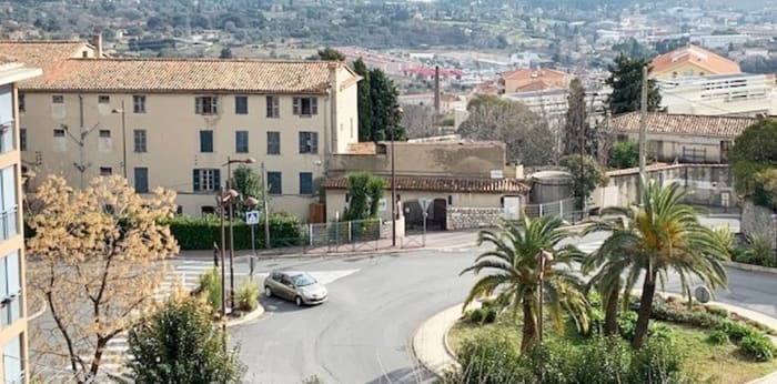 Image 5 sur 7 - Appartement  ·  Location · Grasse (06130) · 3 pièces · 67m²