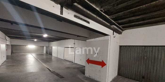 Image 4 sur 5 - Parking/box  ·  Location · Grenoble (38100) · 10m²