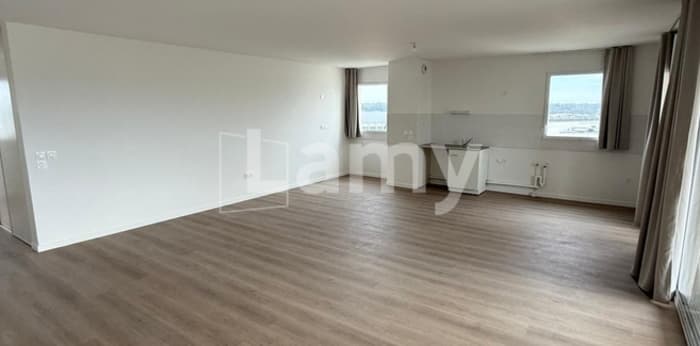 Image 2 sur 9 - Appartement  ·  Location · Bordeaux (33800) · 4 pièces · 112m²