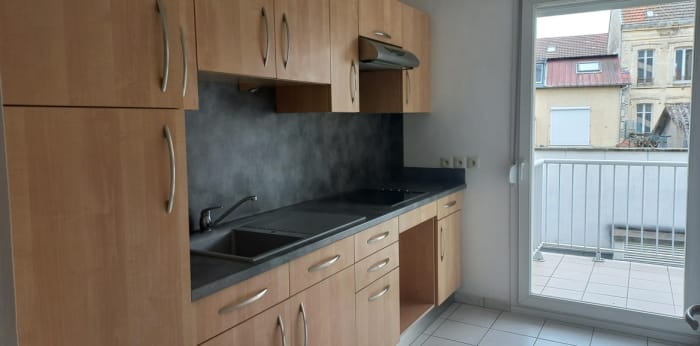 Image 4 sur 10 - Appartement  ·  Location · Reims (51100) · 3 pièces · 73m²