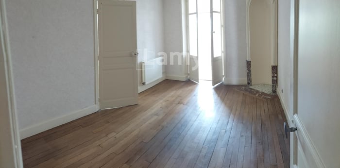Image 5 sur 9 - Appartement  ·  Location · Nancy (54000) · 3 pièces · 82m²