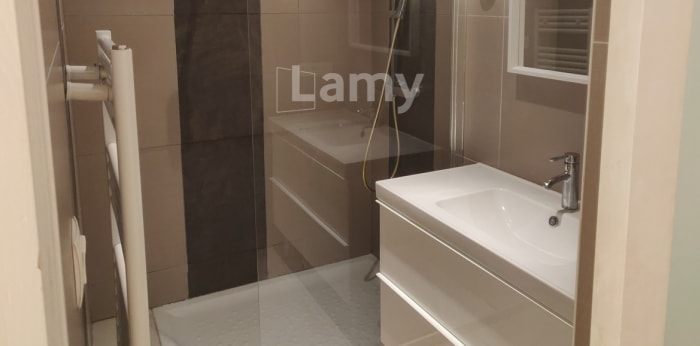 Image 8 sur 9 - Appartement  ·  Location · Bordeaux (33000) · 5 pièces · 118m²