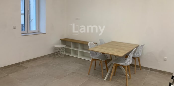 Image 2 sur 12 - Appartement  ·  Location · Ales (30100) · 3 pièces · 50m²