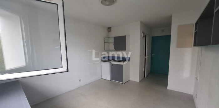 Image 3 sur 4 - Appartement  ·  Location · Bordeaux (33800) · 1 pièce · 19m²