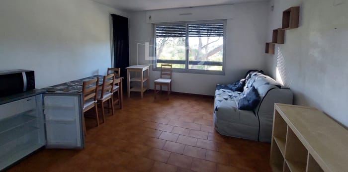 Image 1 sur 14 - Appartement  ·  Location · Nimes (30900) · 1 pièce · 24m²