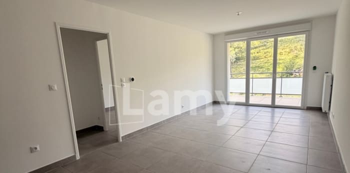 Image 1 sur 8 - Appartement  ·  Location · Les Angles (30133) · 2 pièces · 44m²