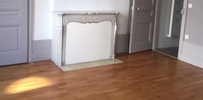 Image 1 sur 10 - Appartement  ·  Location · Besancon (25000) · 5 pièces · 136m²