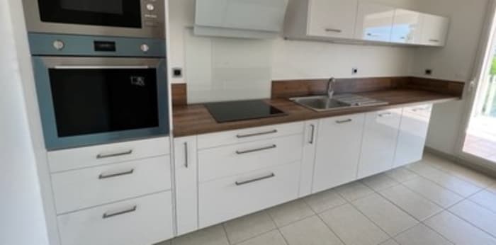 Image 5 sur 16 - Appartement  ·  Location · Marseille (13010) · 3 pièces · 73m²