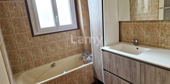 Image 7 sur 8 - Appartement  ·  Location · Limoges (87000) · 4 pièces · 81m²