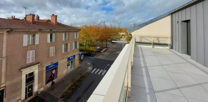 Image 11 sur 17 - Appartement  ·  Location · La Roche Sur Yon (85000) · 5 pièces · 113m²