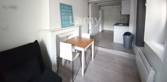 Image 3 sur 5 - Appartement  ·  Location · Chambery (73000) · 20m²