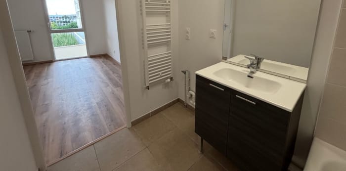 Image 8 sur 11 - Appartement  ·  Location · Chenove (21300) · 2 pièces · 46m²