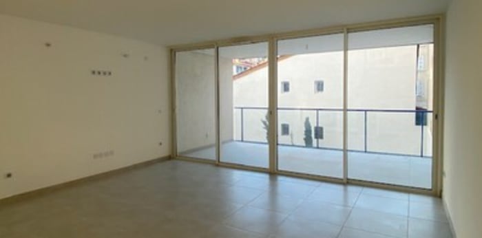 Image 3 sur 16 - Appartement  ·  Location · Marseille (13006) · 3 pièces · 72m²
