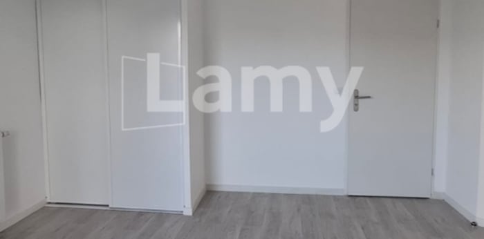 Image 5 sur 13 - Appartement  ·  Location · Talence (33400) · 5 pièces · 107m²