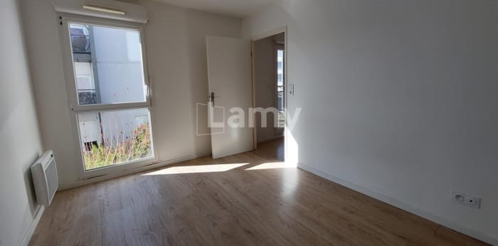 Image 4 sur 10 - Appartement  ·  Location · Besancon (25000) · 2 pièces · 40m²