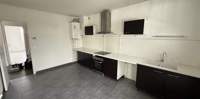 Maison/villa  ·  Location · Reims (51100) · 3 pièces · 70m²