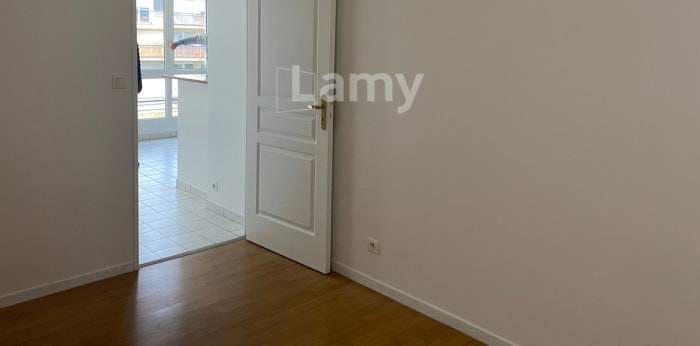 Image 7 sur 10 - Appartement  ·  Location · Margny Les Compiegne (60280) · 2 pièces · 43m²