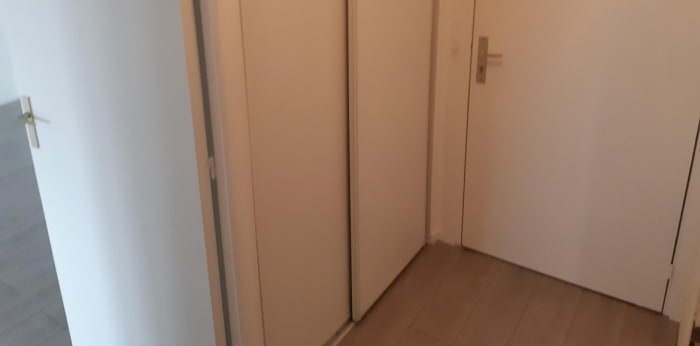 Image 8 sur 8 - Appartement  ·  Location · Pau (64000) · 2 pièces · 48m²