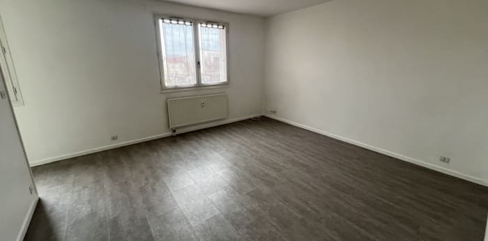Image 1 sur 4 - Appartement  ·  Location · Dijon (21000) · 1 pièce · 31m²